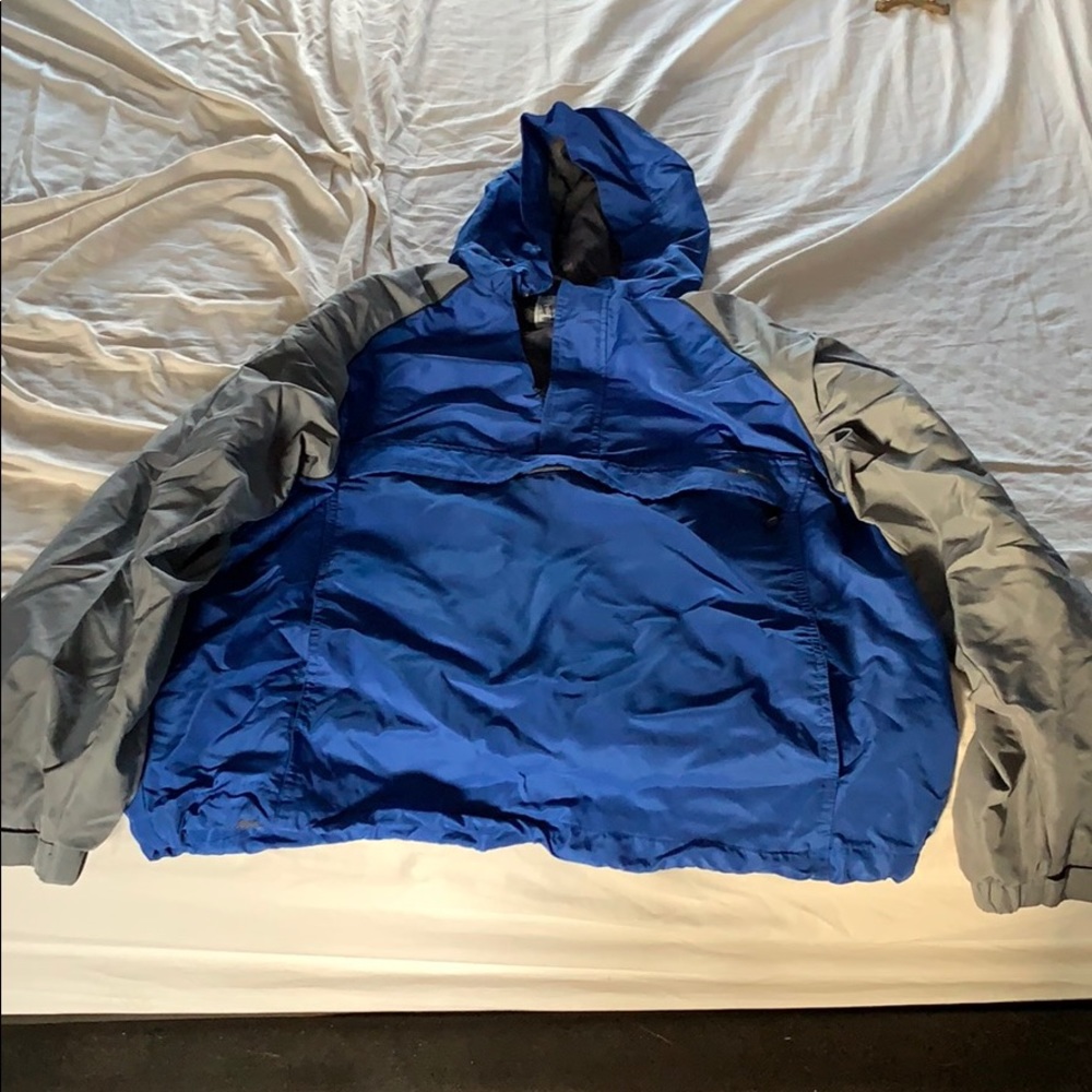 Wind breaker